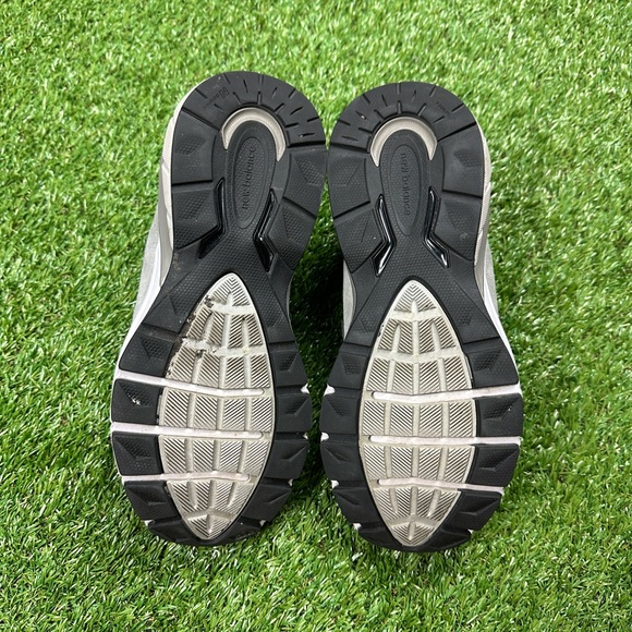 Used new balance 990 v5 women’s size 6.5 no box no insoles - Picture 6 of 8